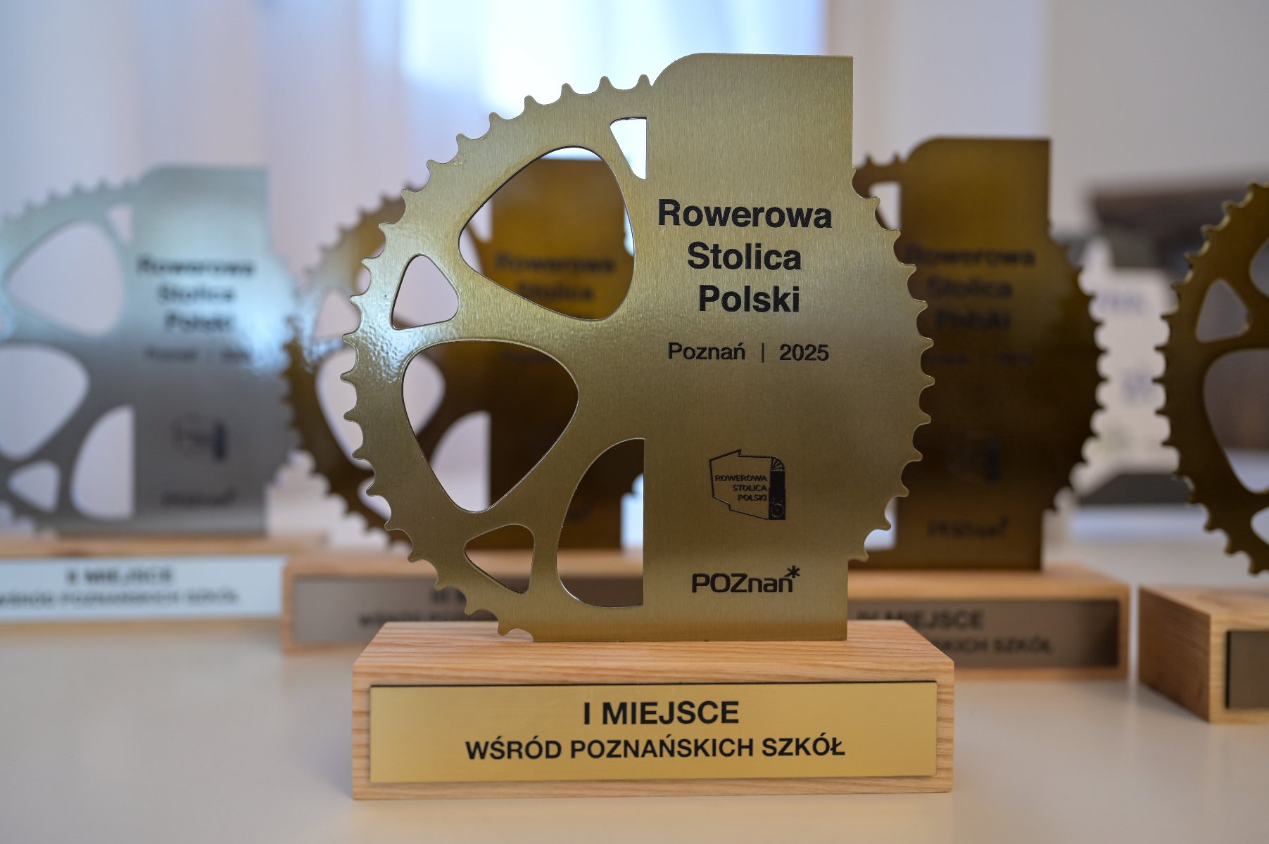 Galeria zdjęć z nagradzania szkół, które w czerwcu kręciły dla Poznania kilometry w ramach rywalizacji o tytuł Rowerowej Stolicy Polski