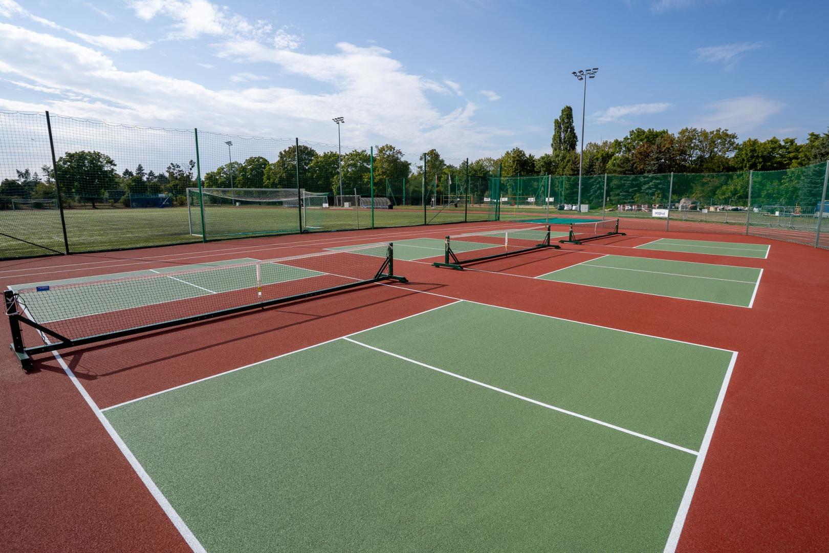 Galeria zdjęć z odnowionego kompleksu sportowego na Śródce