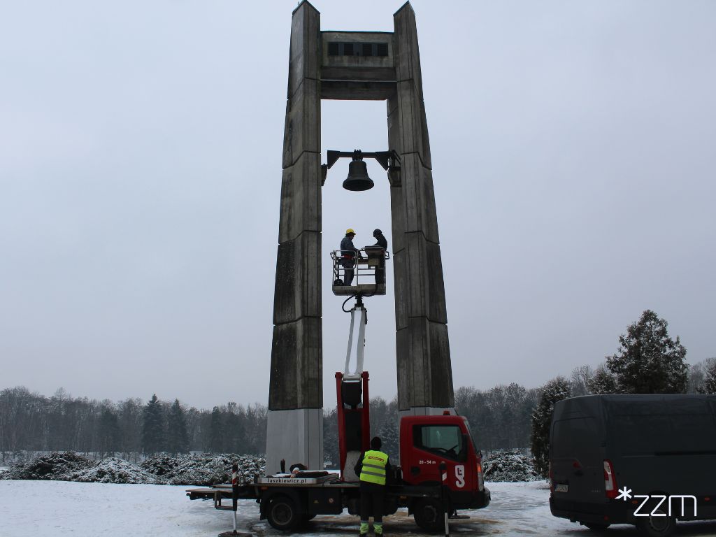 Konserwacja Dzwonu Pokoju i Przyjaźni Między Narodami