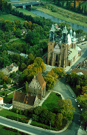 panorama Ostrowa Tumskiego