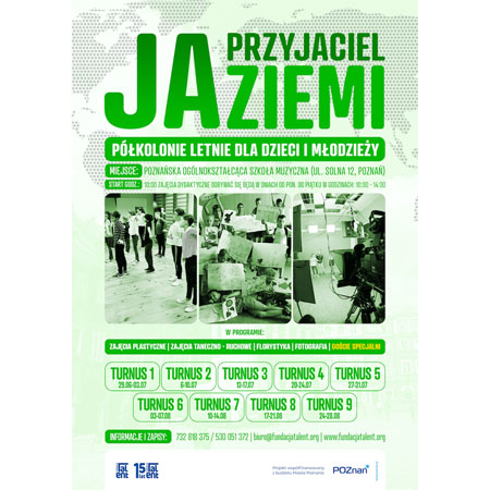 Na górze i na dole zielone litery na białym tle. Na srodku zdjęcia.