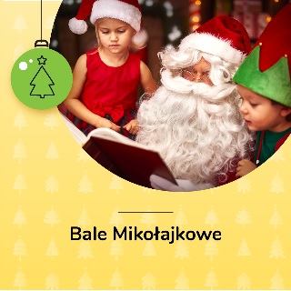 Święty Mikołaj i dwoje dzieci przeglądają książkę.