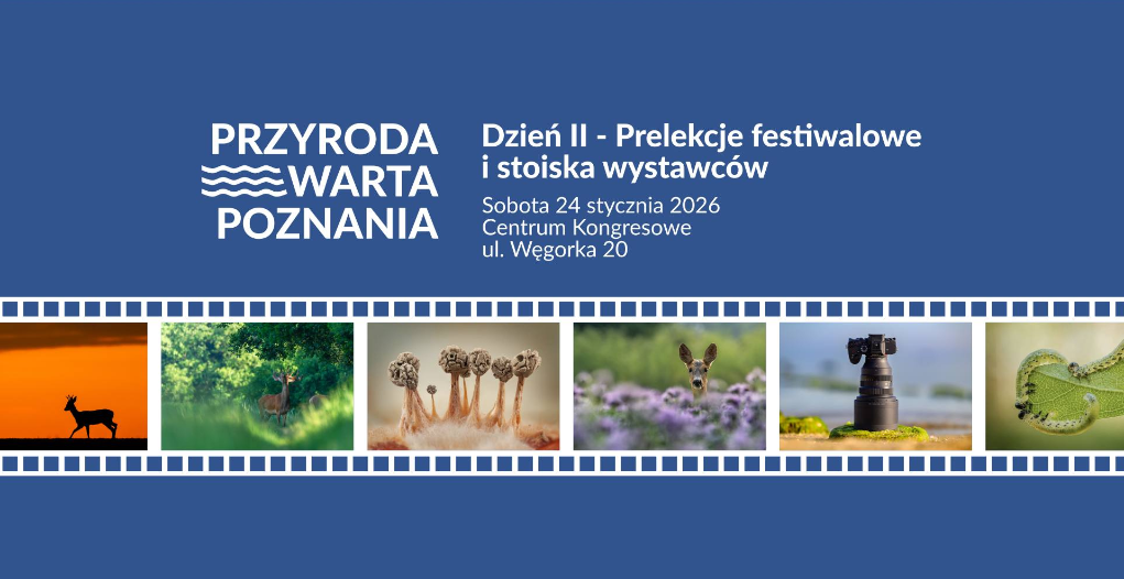 Pozioma grafika w odcieniach niebieskiego z pasem małych fotografii przyrodniczych u dołu. Od lewej umieszczono zdjęcia sylwetki jelenia, grzybów, kwiatów oraz obiektywu fotograficznego.