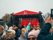 Scena Imienin Ulic na placu Mickiewicza