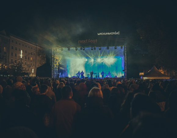 Scena Next Fest na Placu Wolności