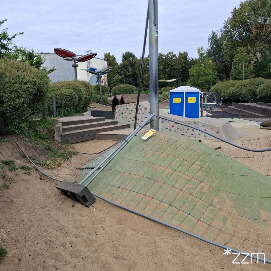 Z powodu dwukrotnych aktów wandalizmu opóźni się zakończenie remontu placu zabaw w Parku Stare Koryto Warty