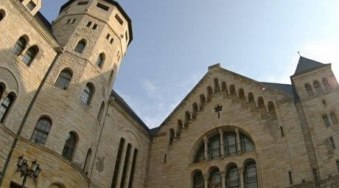 Na zdjęciu fragment budynku CK Zamek.