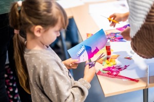 Na zdjęciu fragment warsztatów dla dzieci.