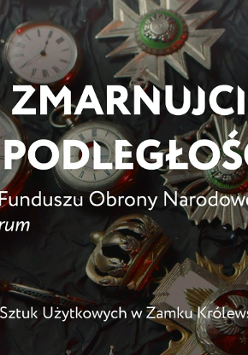 Baner promujący wydarzenie. Nazwa wydarzenia i data. Leżące ordery i zegarki kieszonkowe.