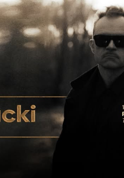 Baner promujący wydarzenie. Nazwa wydarzeania i zdjęcie osoby artystycznej.