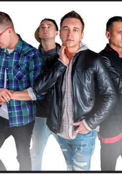 Baner promujący wydarzenie. Nazwa wydarzenia i zdjęcie osób artystycznych.