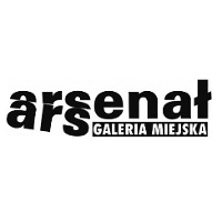 Logo Galerii Arsenał, czarny napis na białym tle.