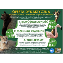 Po lewej niedźwiadek na drzewie a niżej lwica, po prawej żyrafa a niżej flaming. Na środku tekst.