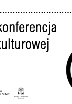Tytuł wydarzenia napisany czarną czcionką na białym tle. Poniżej loga organizatorów wydarzenia. Z prawej strony kod QR wpisany w czarny kształt przypominający lupę - okrąg z kreską.