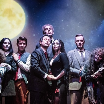 Artyści Teatru Muzycznego na scenie.