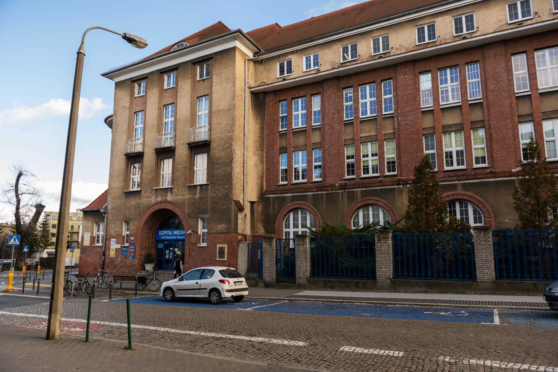 Na zdjęciu budynek szpitala im. F. Raszei