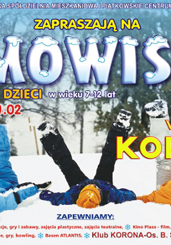 Na tle zimowego parku troje dzieci bawi się w śniegu, leżąc na plecach z uniesionymi nogami. Wokół napisy o różnych wielkościach i kolorach, są to szczegóły dotyczące wydarzenia zawarte w treści artykułu.