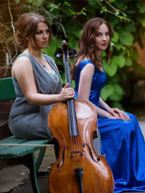 Weronika Strugała i Zuzanna Basińska