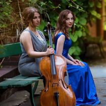 Weronika Strugała i Zuzanna Basińska