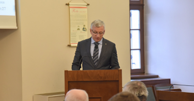 Podczas sesji rady miasta prezydent Jacek Jaśkowiak zaapelował do miejskich radnych o pomoc w powstrzymaniu szkodliwych dla wszystkich gmin, zmian legislacyjnych