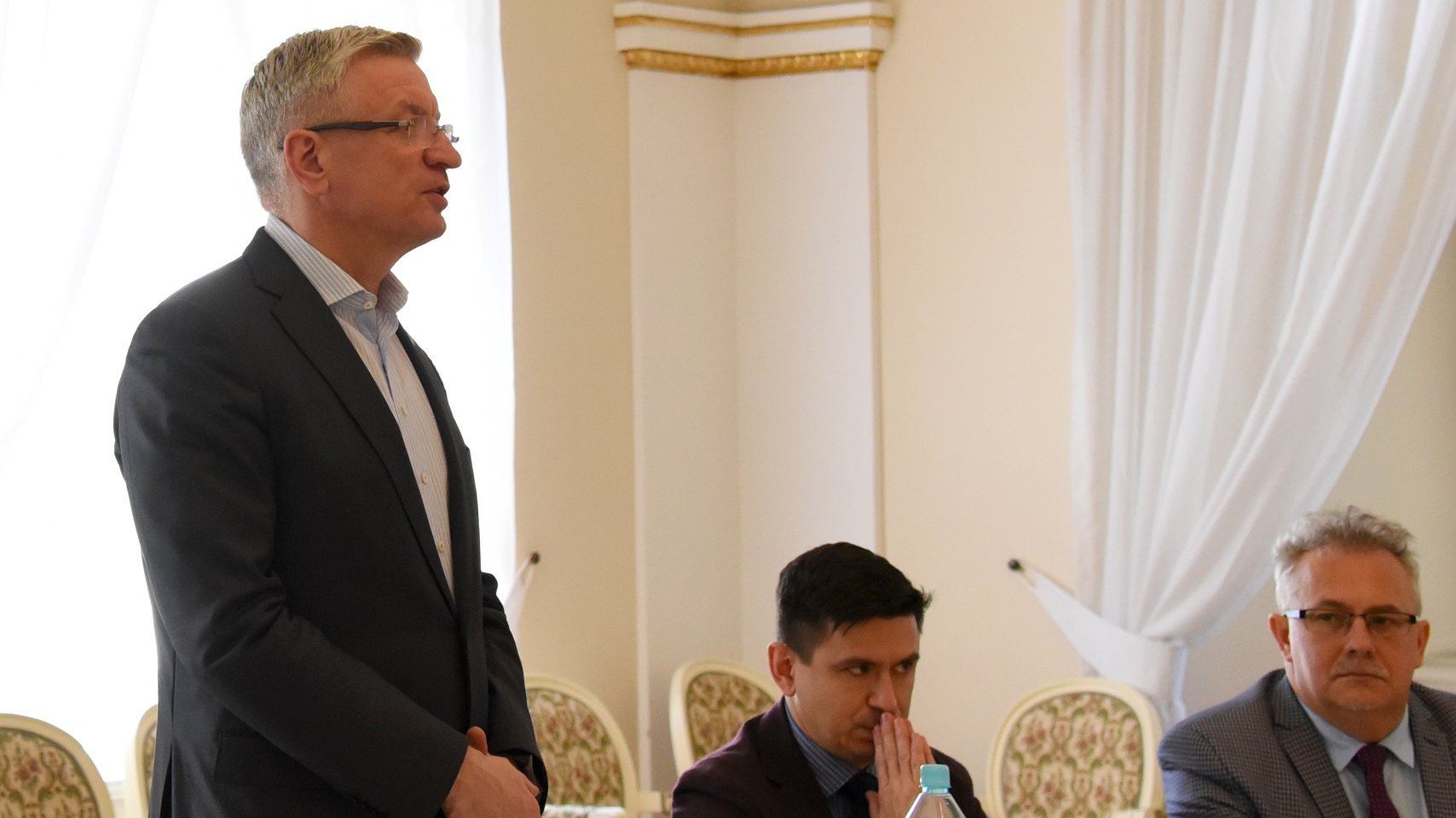 Prezydent Poznania Jacek Jaśkowiak spotkał się z dyrektorami poznańskich liceów i techników