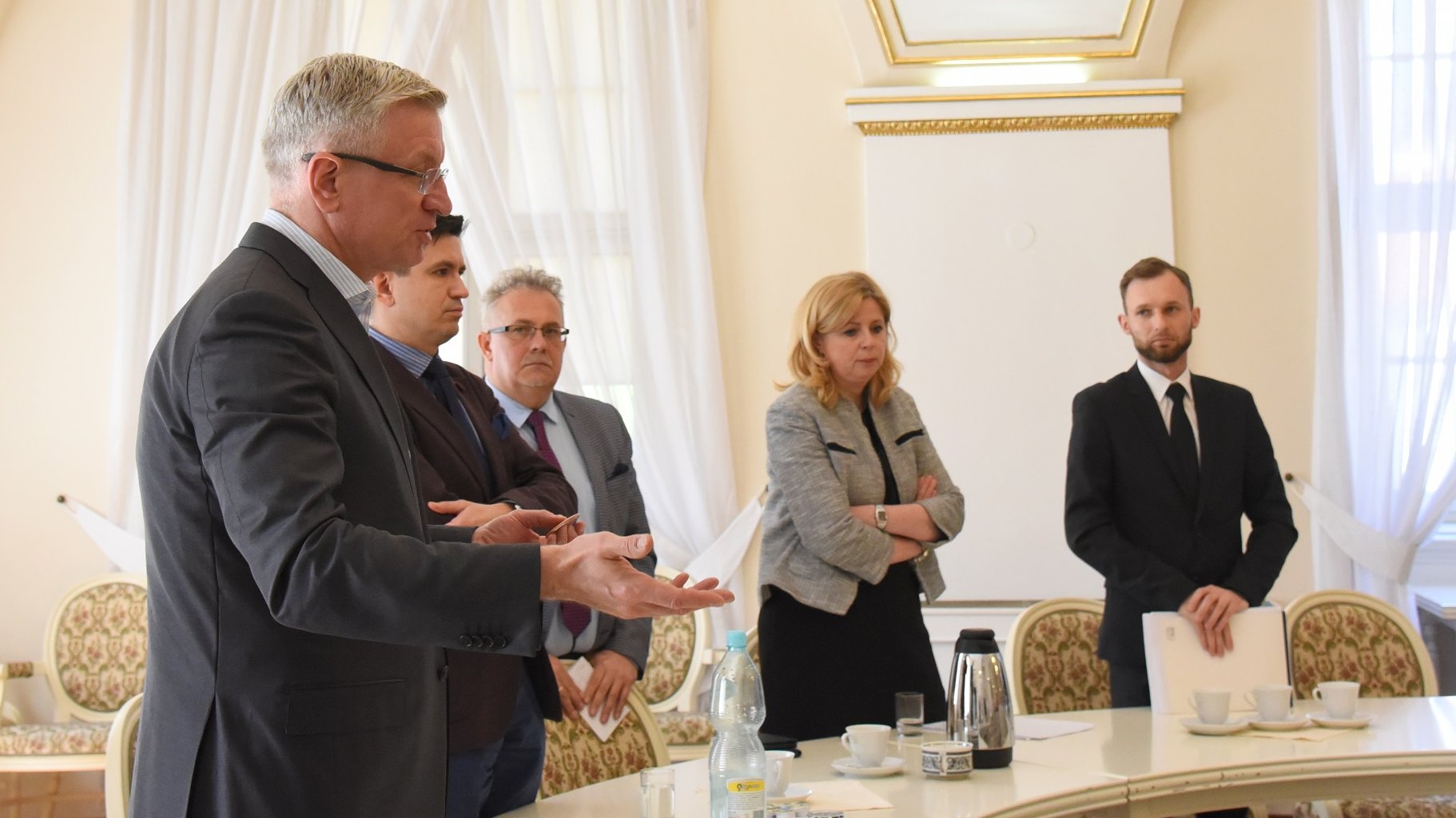 Prezydent Poznania Jacek Jaśkowiak spotkał się z dyrektorami poznańskich liceów i techników