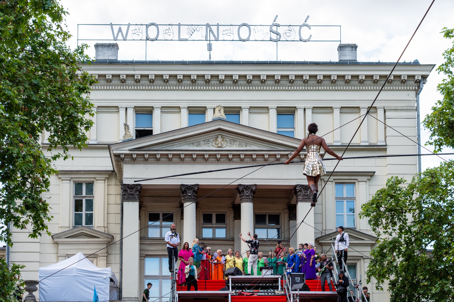 Na placu Wolności oficjalnie rozpoczął się 35. Malta Festival. Do 28 czerwca w Poznaniu zaprezentuje się niemal 500 artystek i artystów z całego świata współtworzy 111 wydarzeń Otwarcie 35. Malta Festivalu na placu Wolności