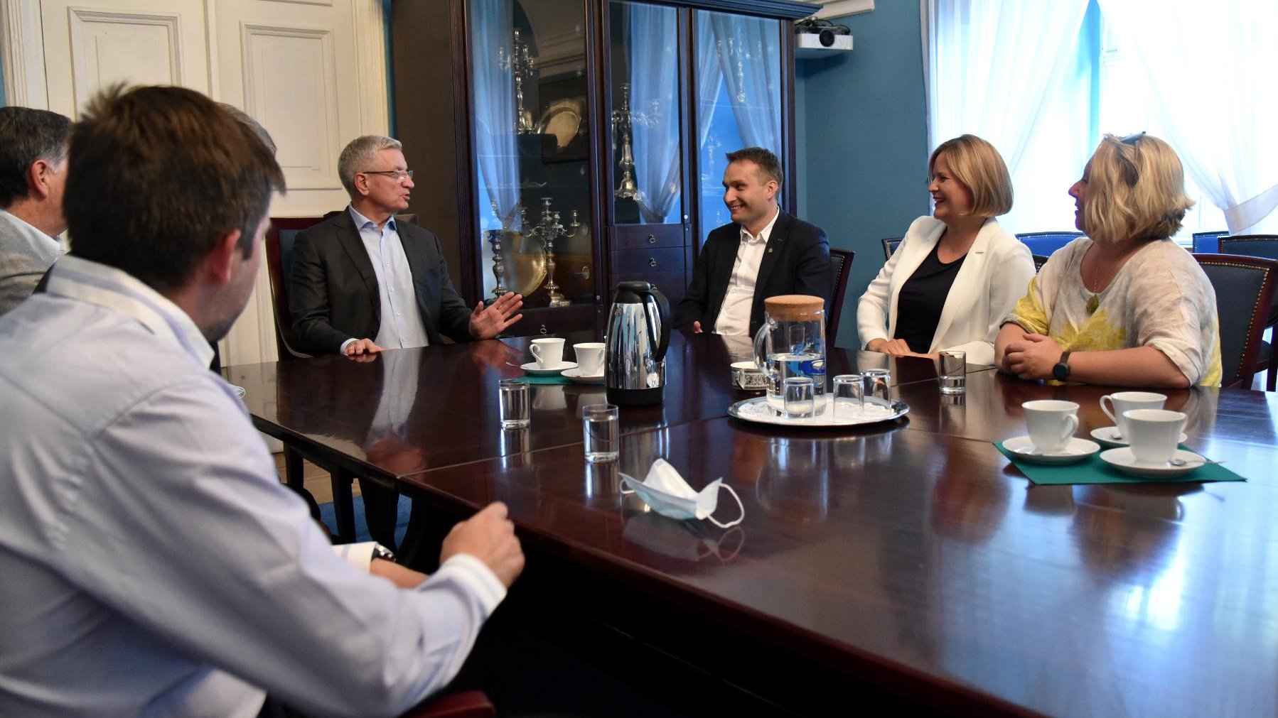 Z przedstawicielami rad osiedli spotkał się Jacek Jaśkowiak, prezydent Poznania i jego zastępca Mariusz Wiśniewski. - grafika artykułu