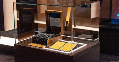 Centrum Szyfrów Enigma z nowym eksponatem