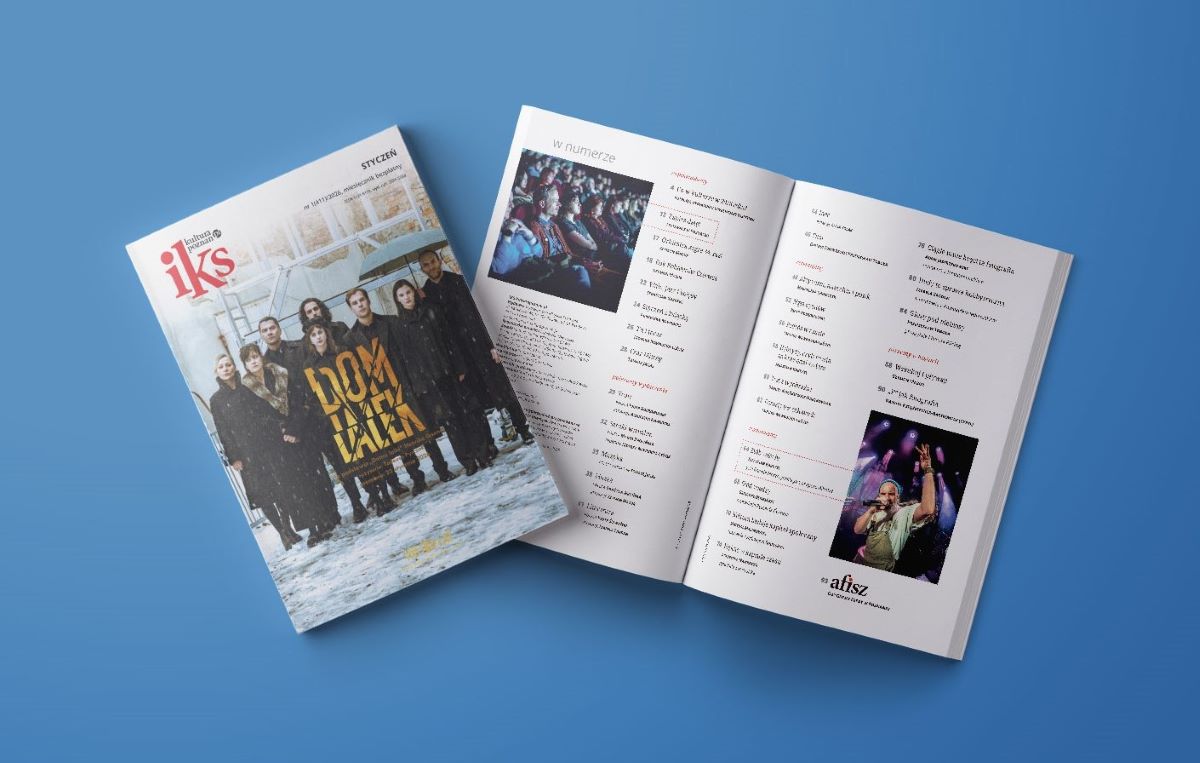 dwa egzemplarze czasopisma, jedno z widoczną okładką, drugie otwarte na spisie treści