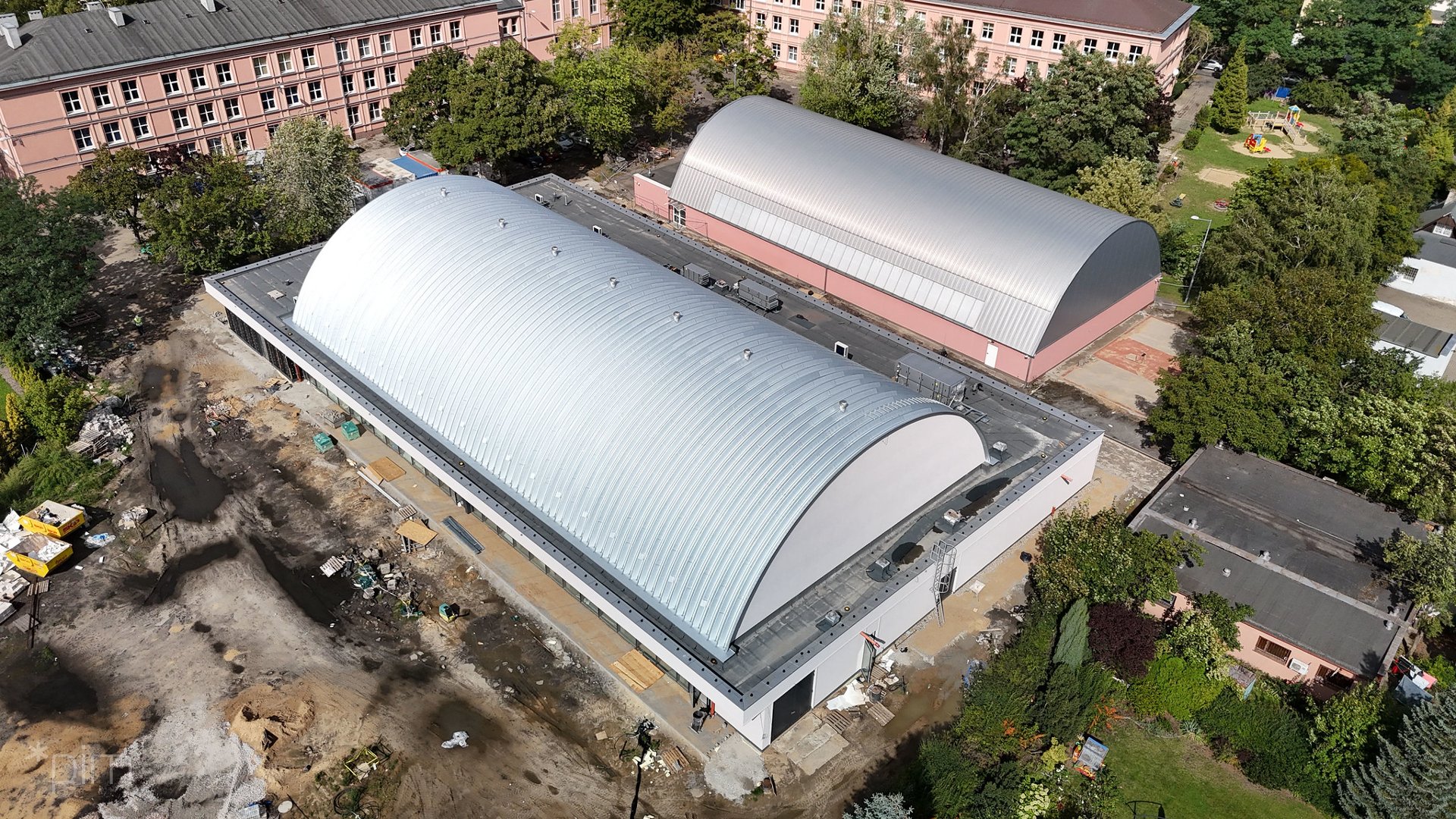 Galeria zdjęć z powstającej hali sportów walki