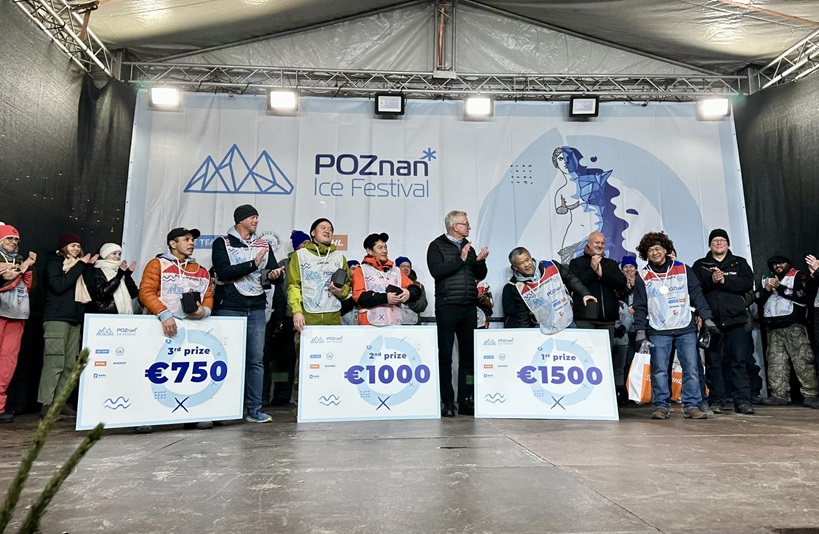 IceFestival. Uczestniczy POZnań Ice Festival podczas wręczenia nagród.