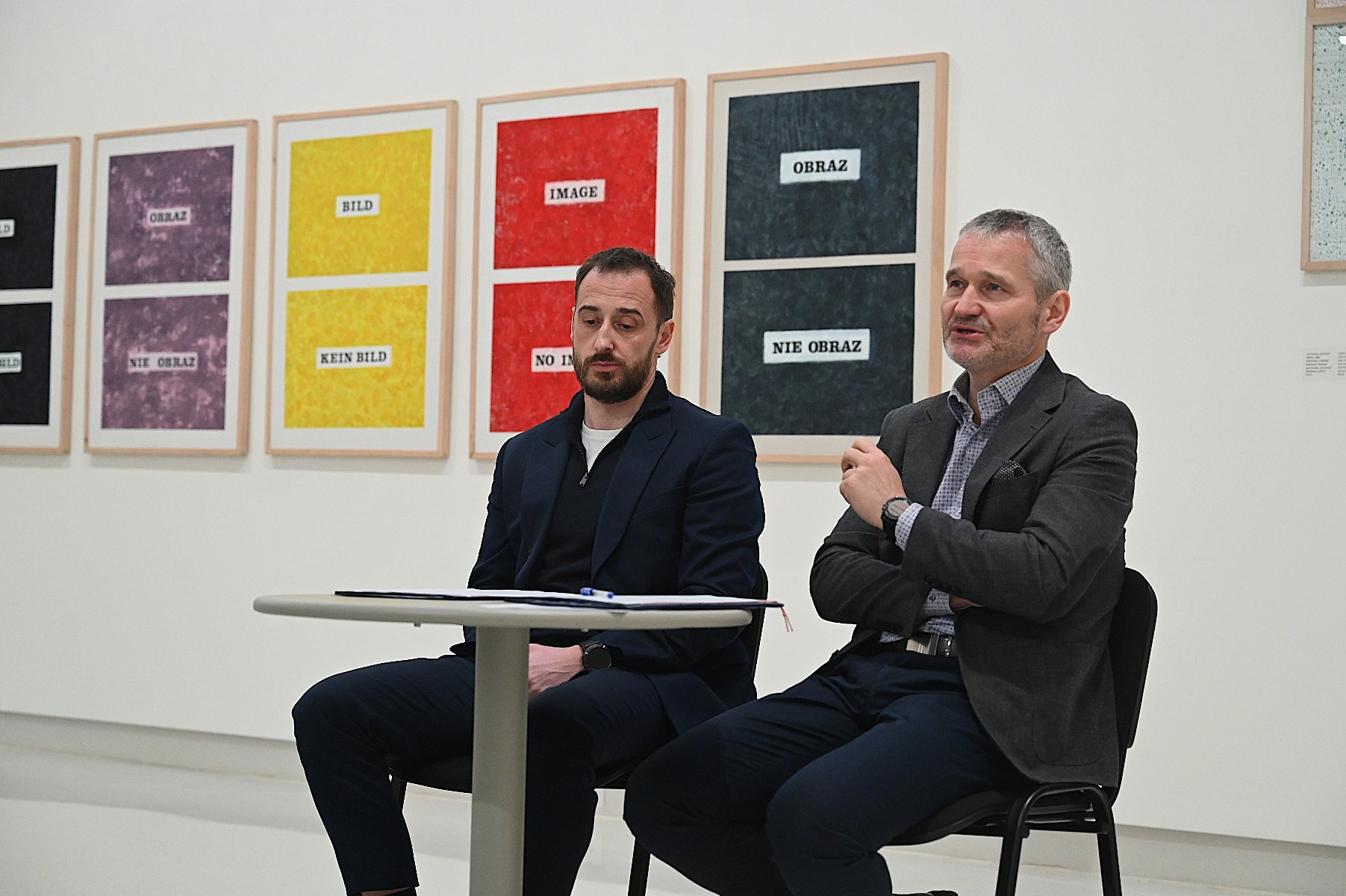 Jędrzej Solraski - zastępca prezydenta Poznania oraz Grzegorz Jura - przewodniczący Komisji Kultury i Nauki Rady Miasta Poznania podczas spotkania prasowego