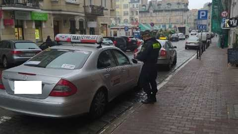 Kontrole taksówek na postojach