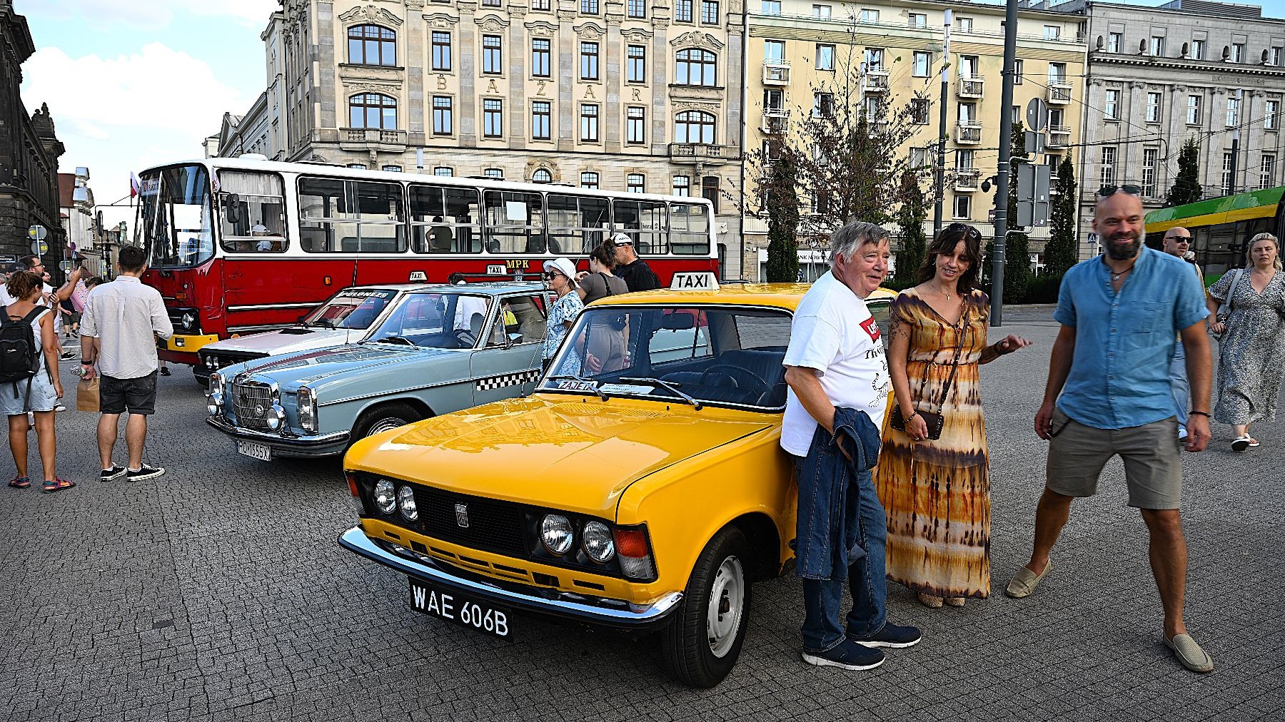 Galeria zdjęć z festynu przy okazji Poznańskiego Taksówkarza Roku