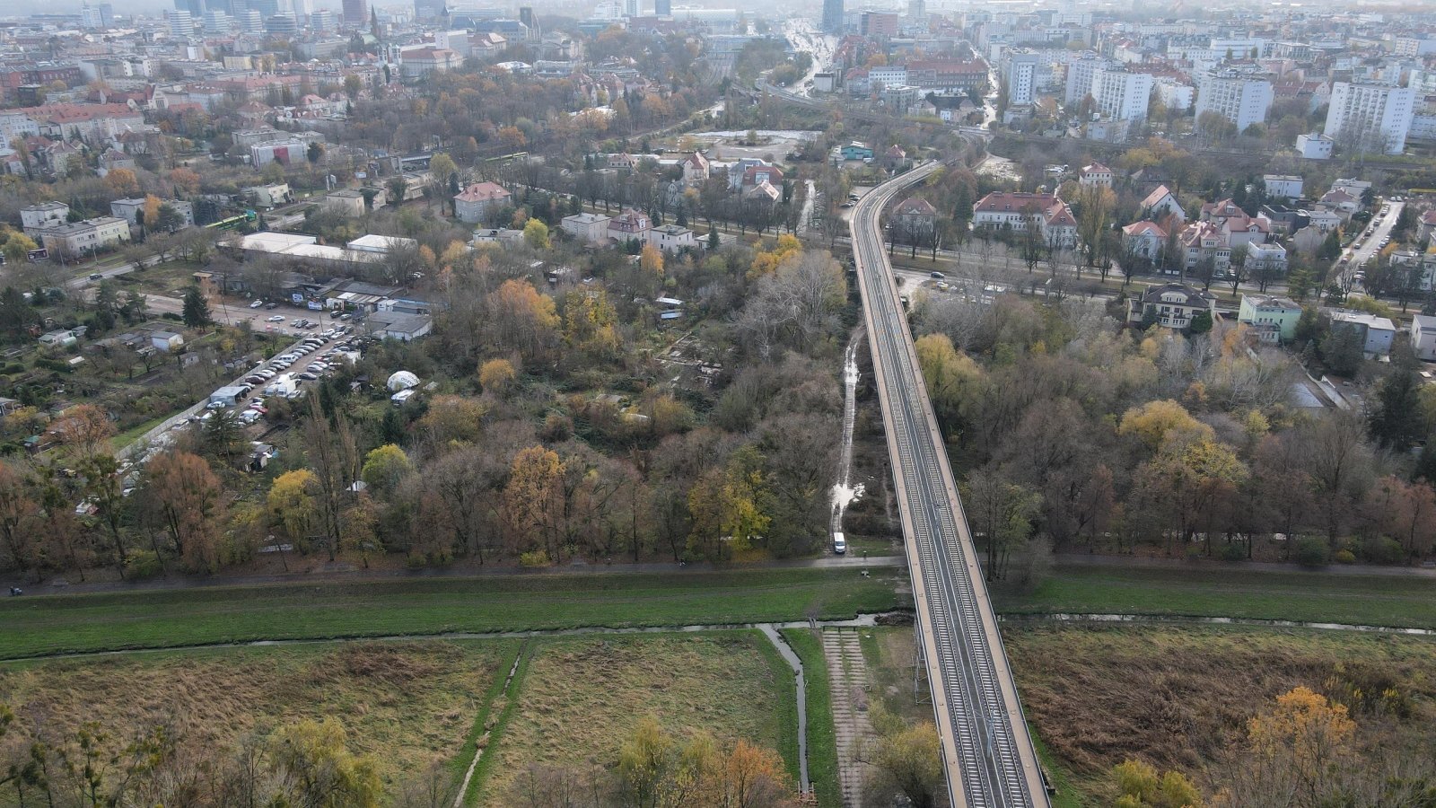 Widok z lotu ptaka na estakadę PST i miejsce, gdzie powstanie przeprawa nad Bogdanką