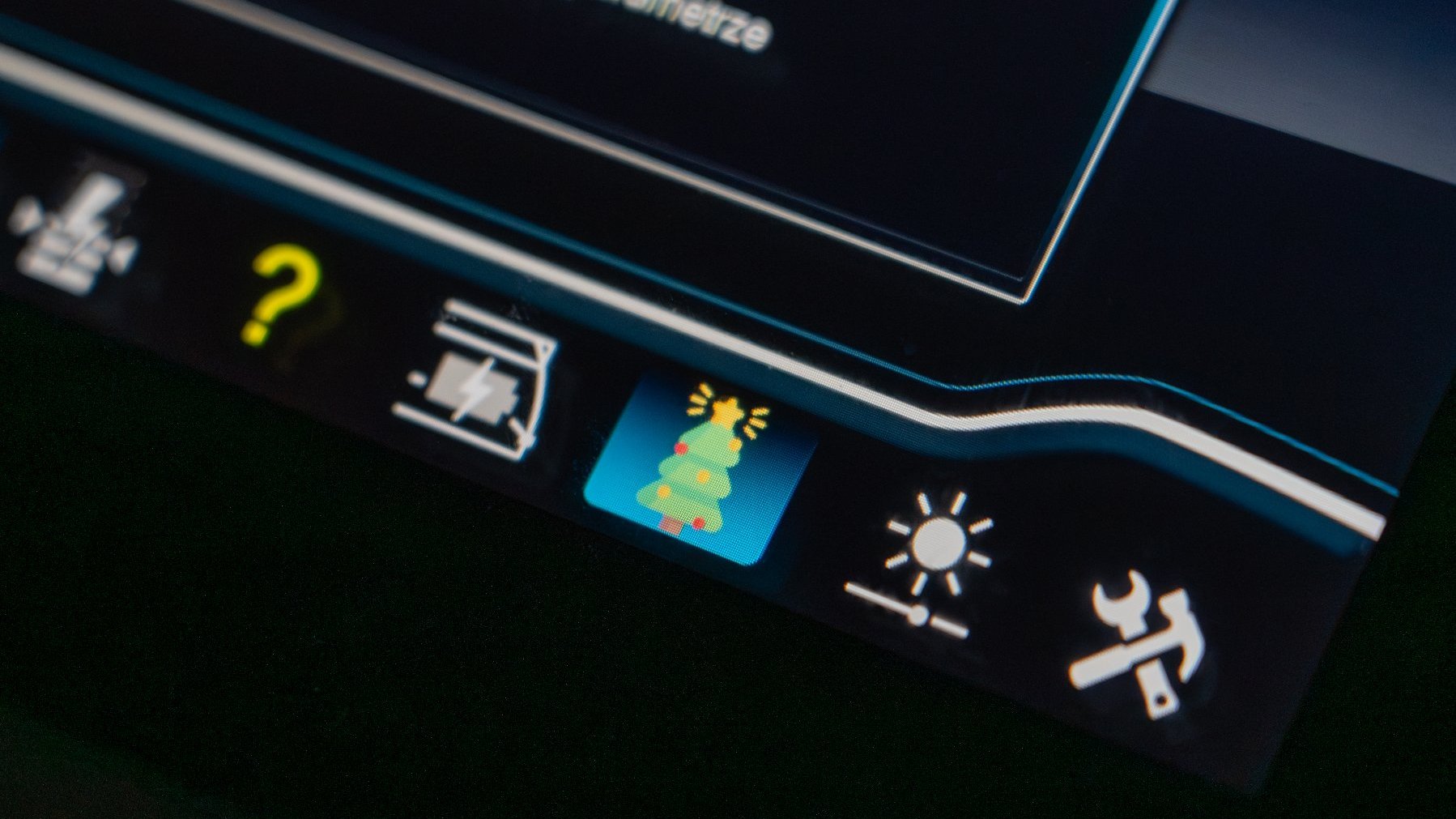 Plipit sterujący w kabinie motorniczego ze specjalnym przyciskiem włączającym iluminacje