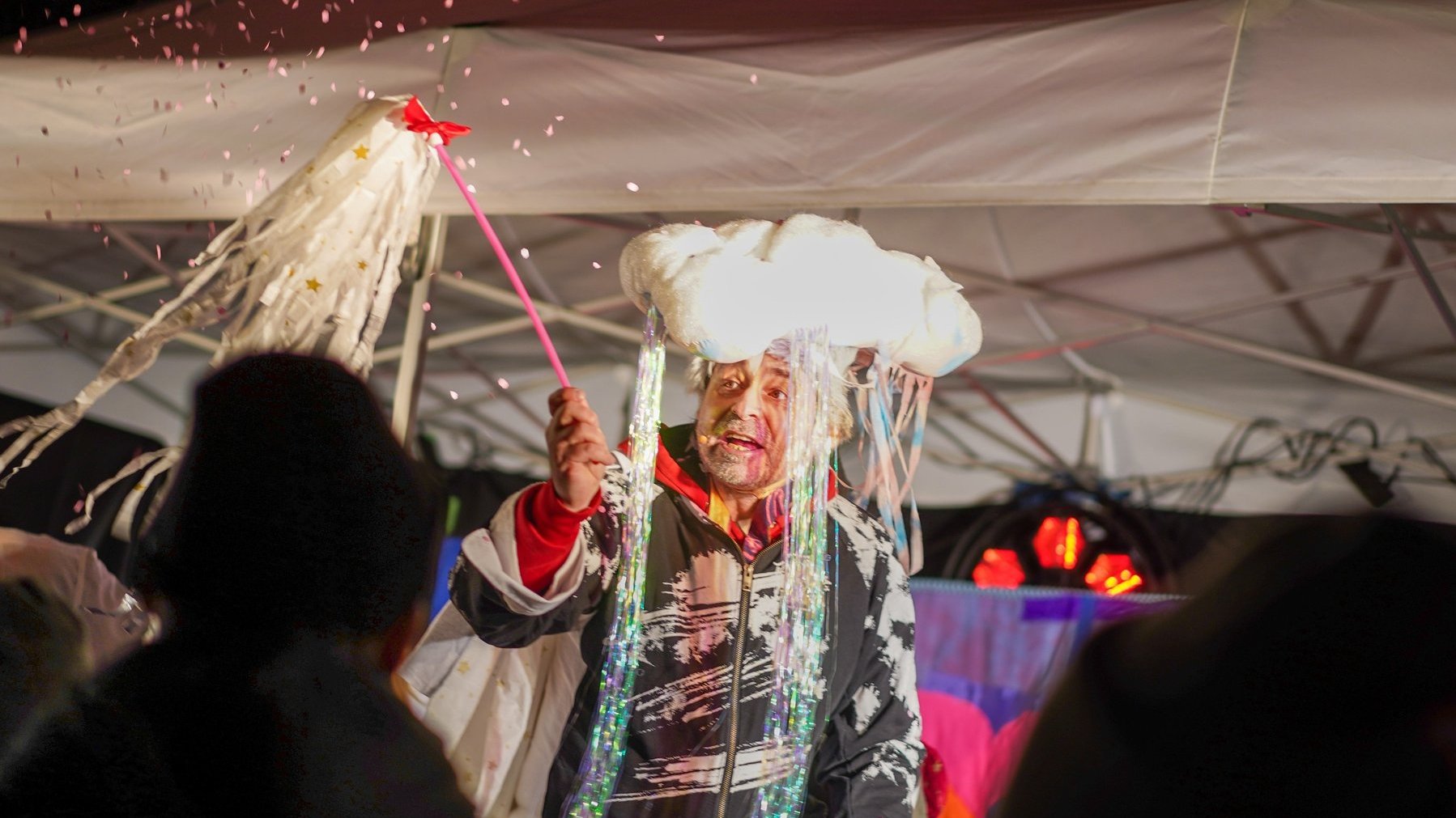 Zdjęcie z zeszłorocznej edycji jarmarku na Wildzie. Postać z przedstawienia