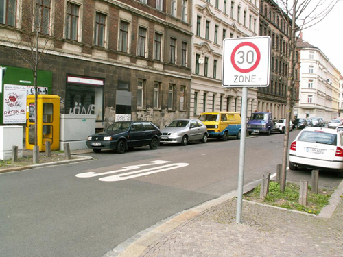 "Strefa 30" w Poznaniu - grafika artykułu