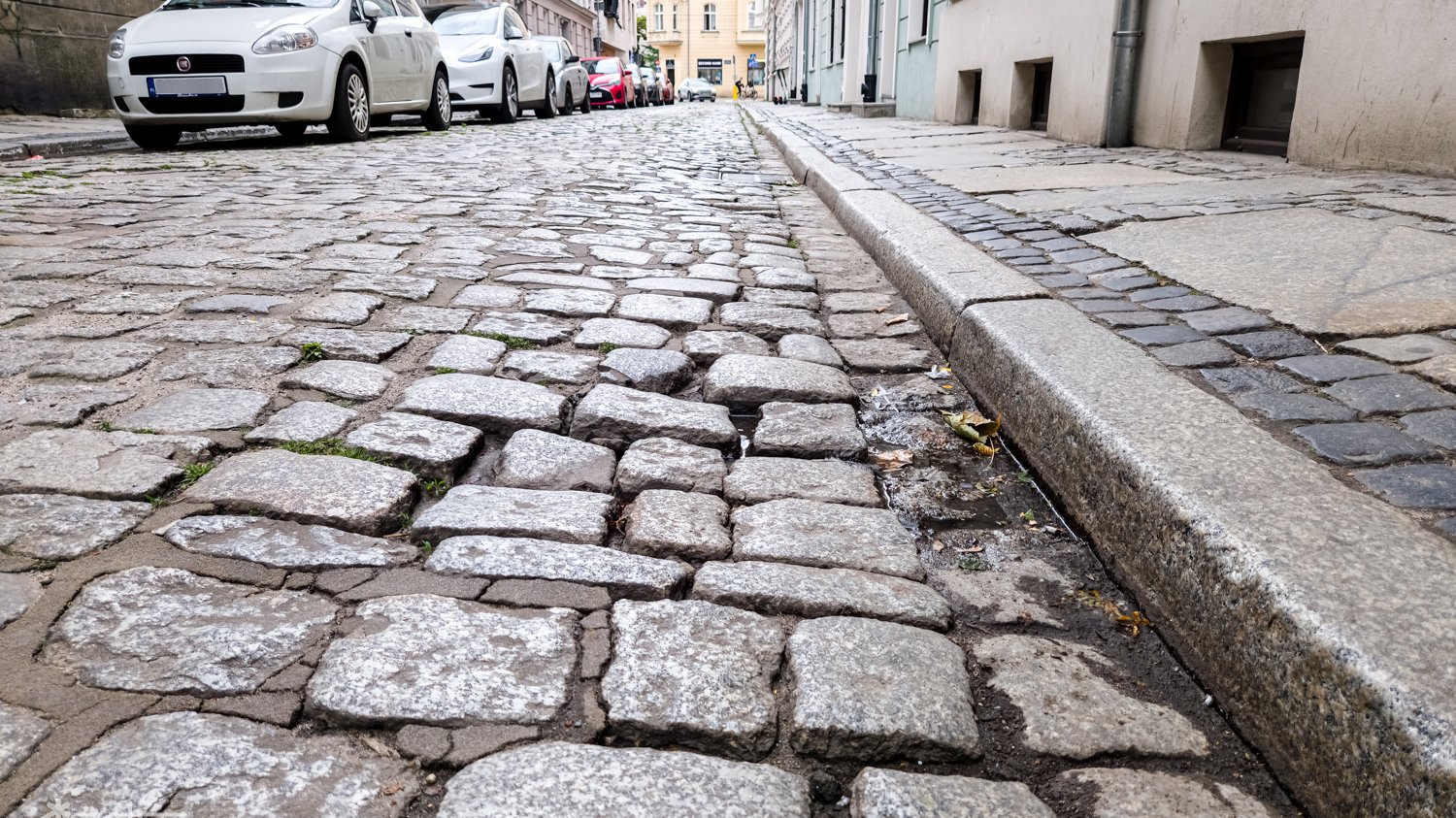 Galeria zdjęć ul. Za Bramką przed remontem - bruk z bliska