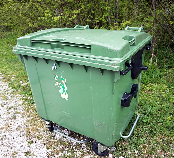 Kontener na odpady, Fot. Tiia Monto Wikimedia Commons - grafika artykułu