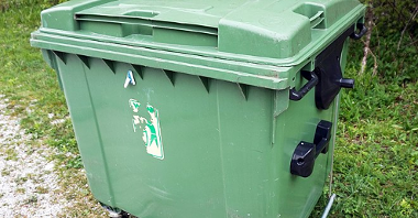 Kontener na odpady, Fot. Tiia Monto Wikimedia Commons