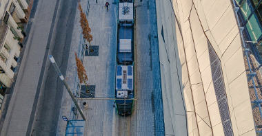 Galeria zdjęć tramwaju Siemens Combino z panelami fotowoltaiczne