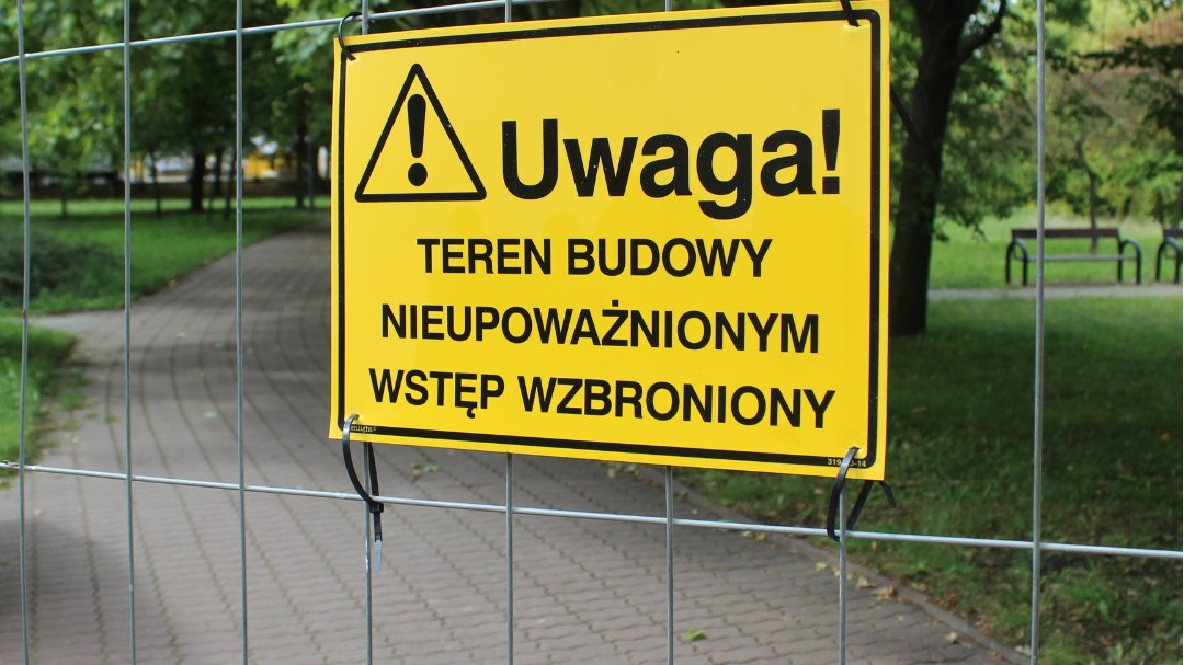 Rozpoczęły się prace związane z rewitalizacją Parku Czarneckiego