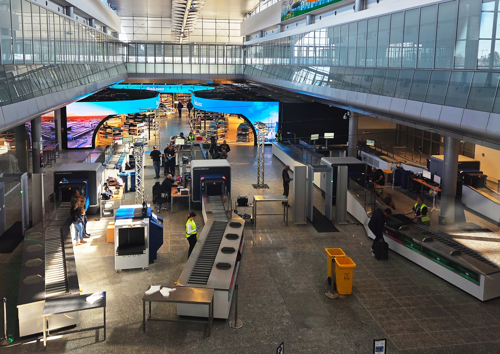 Strefa kontroli na lotnisku Ławica