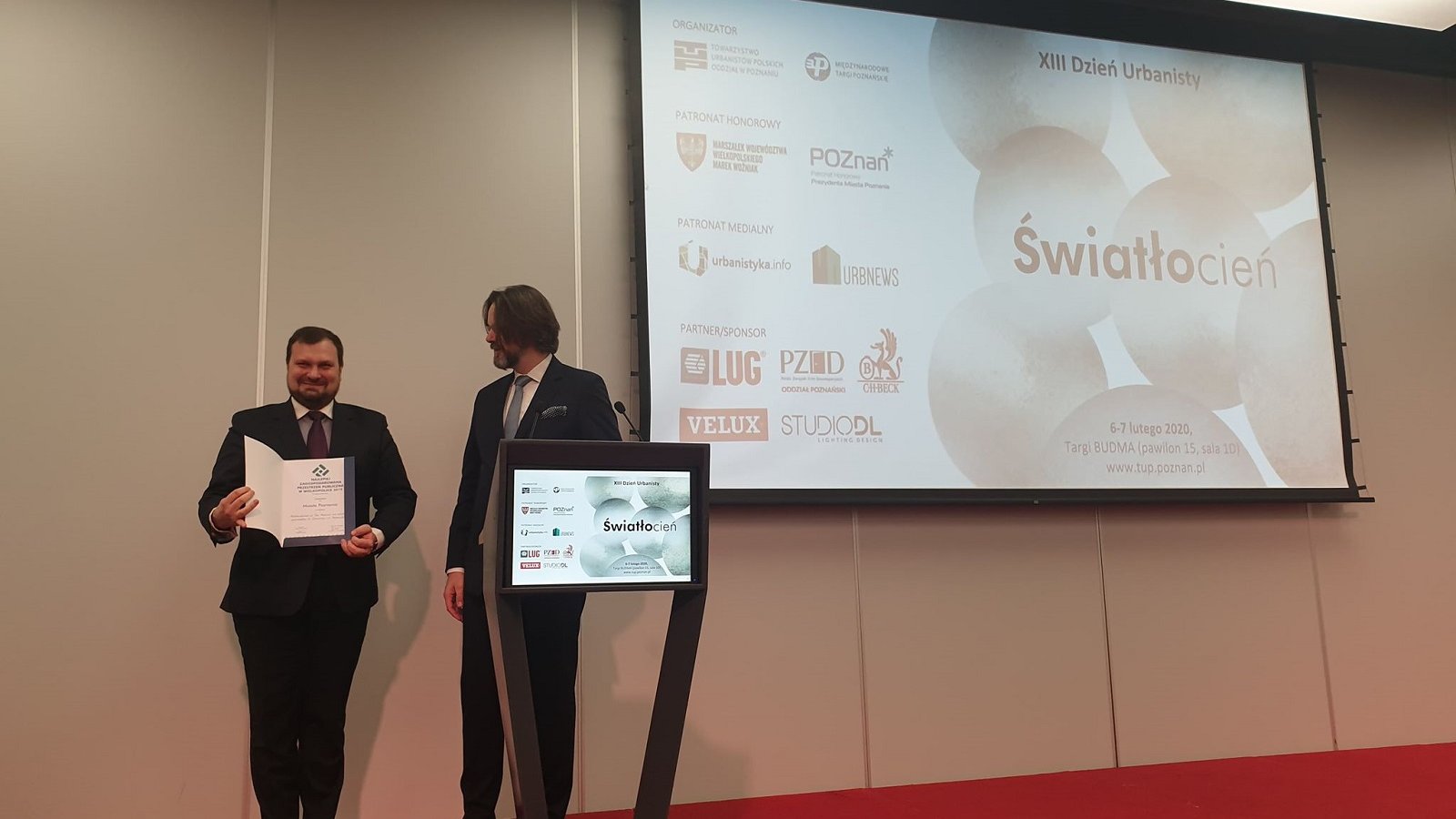 To wyróżnienie po raz kolejny utwierdza nas w przekonaniu o słuszności podjętych działań w ramach projektu Program Centrum - mówi Grzegorz Kamiński, dyrektor Biura Koordynacji Projektów i Rewitalizacji Miasta