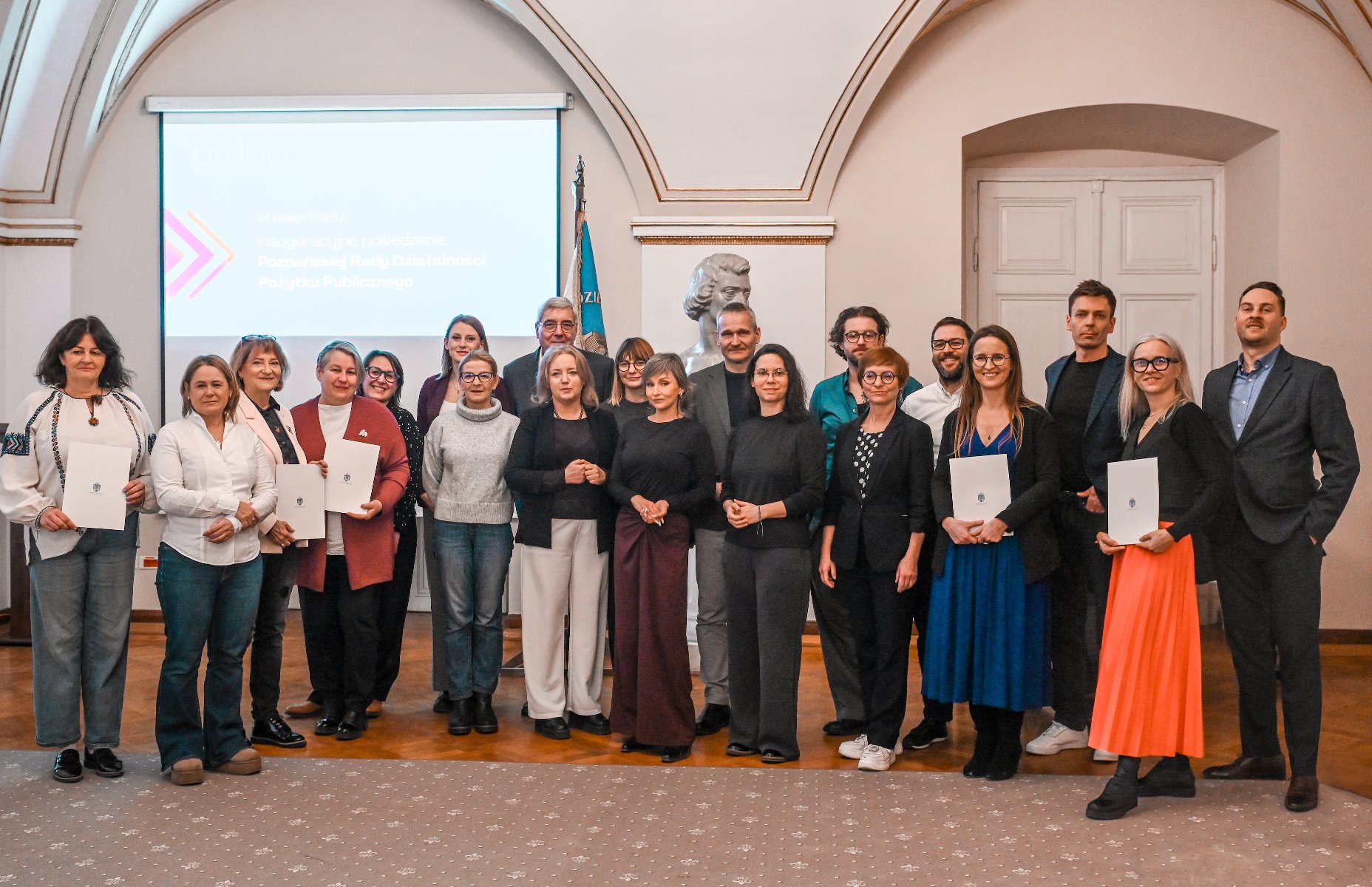 zdjęcie grupowe członków Rady