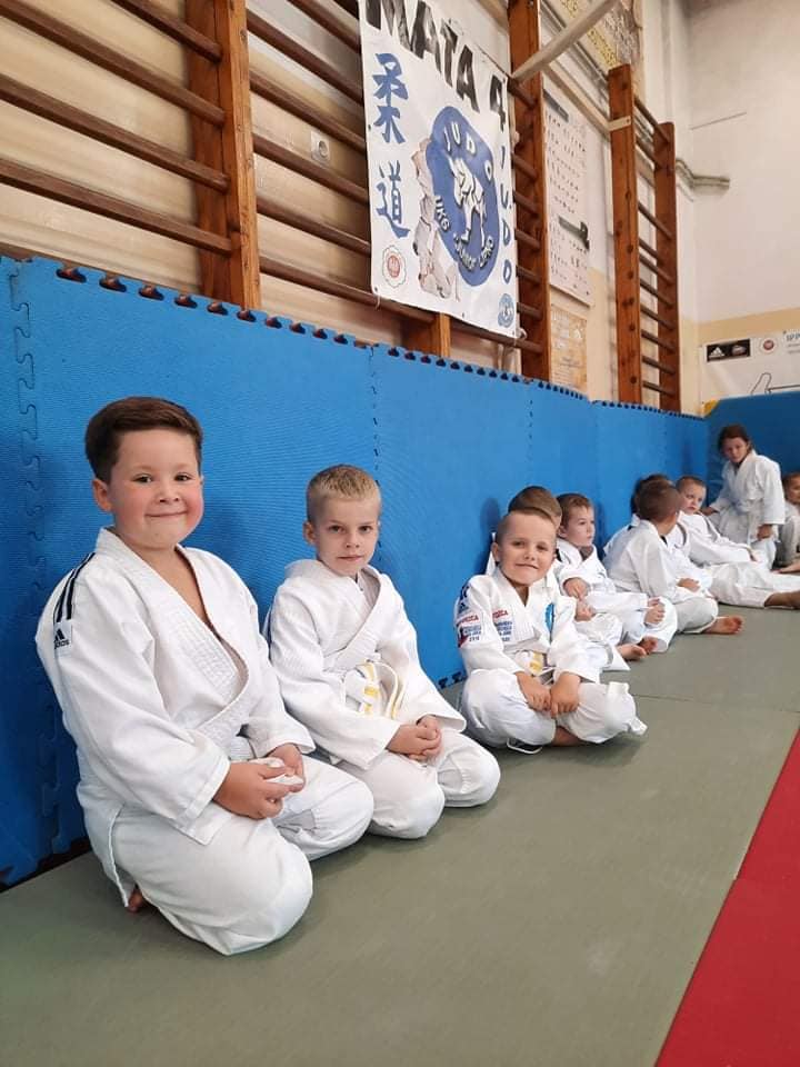 Najmłodsi zawodnicy Akademii Judo na macie - grafika artykułu