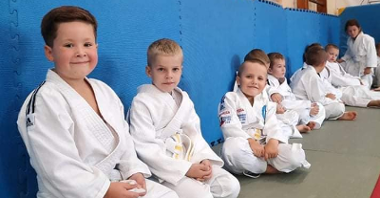 Najmłodsi zawodnicy Akademii Judo na macie