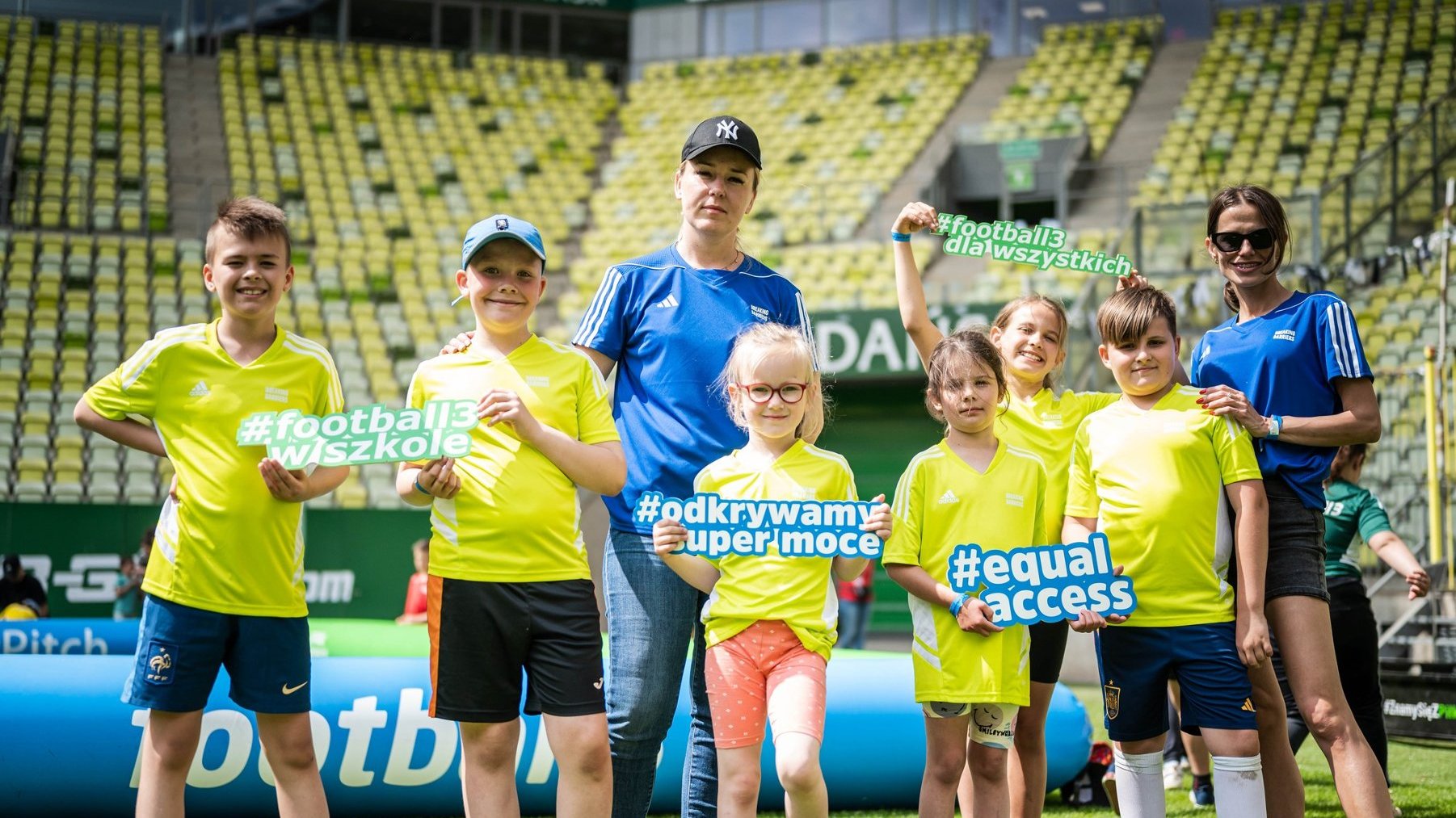 Akcja "football3 w szkole"